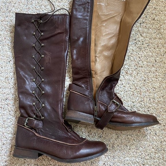 Leather boots - Picture 3 of 4